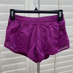 Lululemon Hotty Hot Low-rise 2.5”. Purple. Size 4